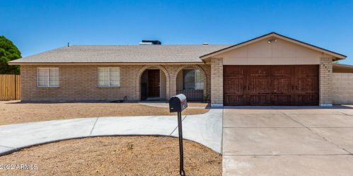 12615 49th Ave, Glendale, AZ 85304-2001