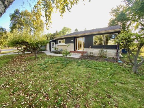 124 Meadowbrook Blvd, Fond Du Lac, WI 54935-3732