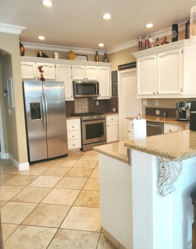 9318 Marlemont Cir, Elk Grove CA 95758-7605 exterior