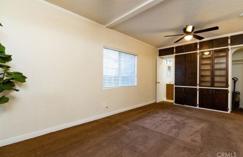 11131 Pine Ave, Lynwood CA  90262-2930 exterior