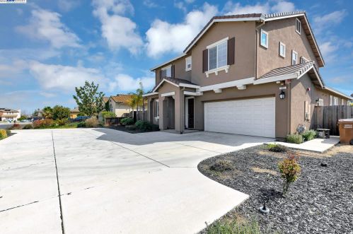 151 Little Ranch Cir, Oakley, CA 94561-1773