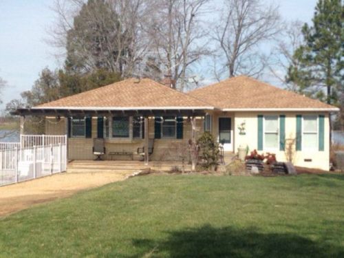 407 Sun Beau Cir, Urbanna VA  23175 exterior