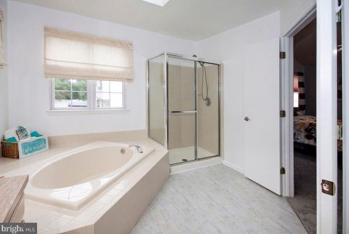 64 Cedar Grove Dr, Erial NJ  08081-5284 exterior