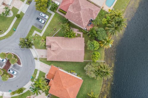 18322 33 St, Hollywood FL 33023-5682 exterior