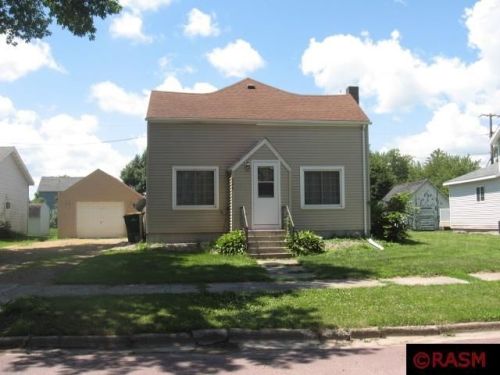 206 5th Ave, Mapleton, MN 56065-2017