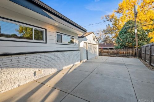 1570 Chase St, Denver CO 80232-7219 exterior