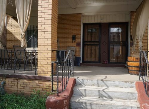 5707 Wellesley Ave, Pittsburgh, PA 15206-2135