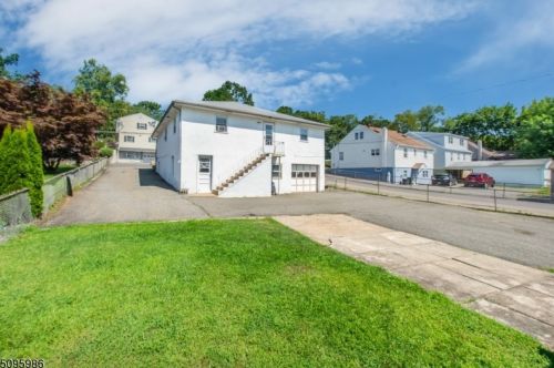 988 Wootton St, Boonton, NJ 07005-1642