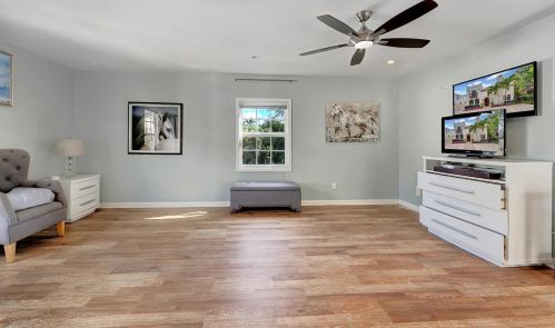 258 Granada Rd, West Palm Beach FL  33401-7921 exterior