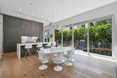 318 7 Ave, Delray Beach FL 33483-5555 exterior