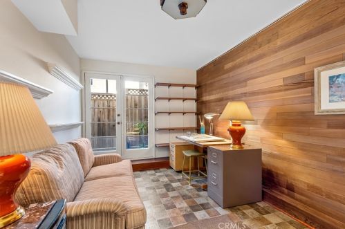 3870 Carpenter Ave, North Hollywood CA  91604-3729 exterior