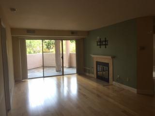 7083 Camino Degrazia, San Diego CA  92111-7820 exterior