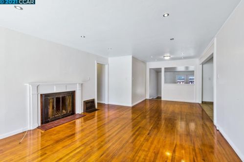 997 Hacienda Ave, San Lorenzo CA  94580-2856 exterior