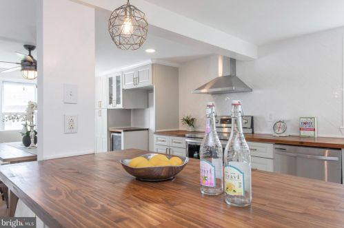 984 Lansdale Ave, Lansdale PA  19446-1620 exterior