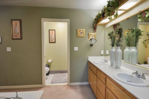 607 Grape St, Los Banos CA  93635-6372 exterior