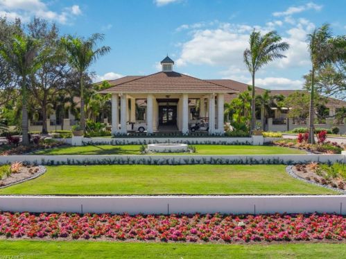 4252 Deephaven Ln, Naples FL  34119-8616 exterior