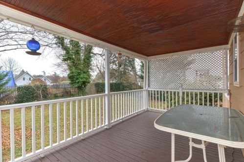 24 Grafton Ave, Milton MA  02186-5422 exterior