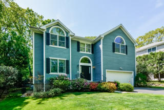 2 Rockridge Rd, Ardsley, NY 10502-1909