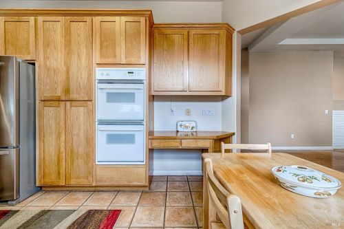 6479 Pine Valley Dr, Santa Rosa CA  95409-5891 exterior