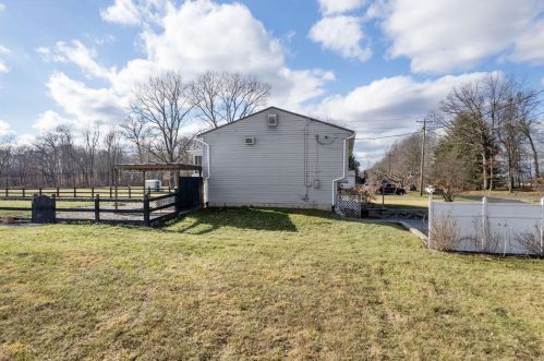 880 Lubeck Dr, Saint Martin OH  45118-9449 exterior