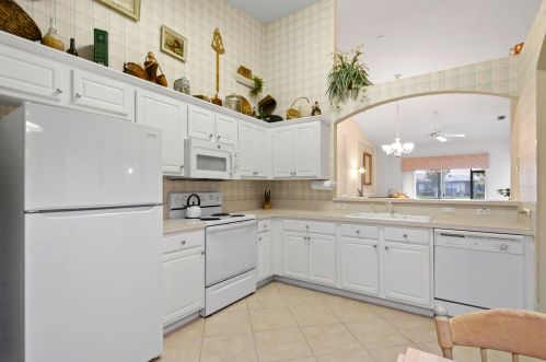 9430 Bridgeport Dr, West Palm Beach, FL 33411-5155