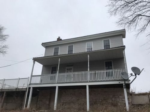 210 Cherry Rd, Mount Patrick, PA 17045-9223