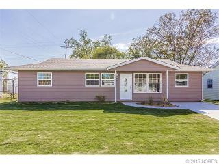304 Highland Dr, Bartlesville, OK 74003-1505