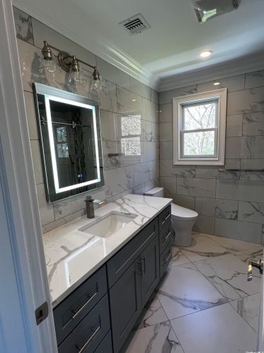 5 Niewood Dr, Panamoka NY  11961-3102 exterior