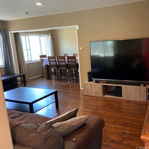 6822 Keynote St, Long Beach, CA 90808-3034