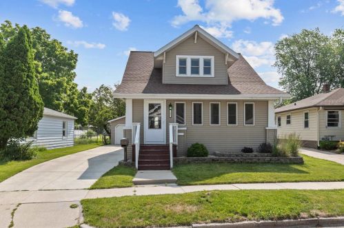 185 Welsh St, Fond Du Lac, WI 54935-4539