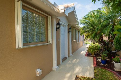 10774 Elsinore Dr, Fort Pierce, FL 34987-2149