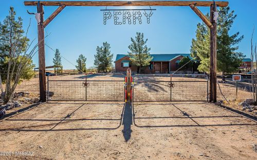 16535 Osage Trl, Mescal, AZ 85602-7347