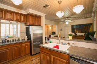 1739 Santa Rosa Ave, Tucson, AZ 85712-3528