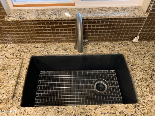 10613 Brookside Dr, Sun City AZ 85351-1013 exterior