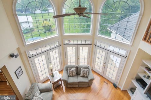 240 O St, Purcellville VA  20132-3002 exterior