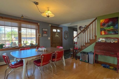 82 Chambers St, Manchester CT  06042-2912 exterior