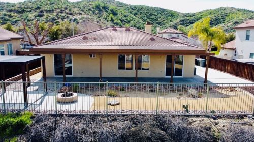 1321 Agape Ave, San Jacinto CA  92583-5425 exterior