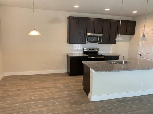 427 High Tech Dr, Georgetown TX  78626 exterior