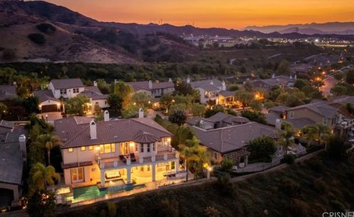26520 Oak Terrace Pl, Santa Clarita, CA 91381-0741