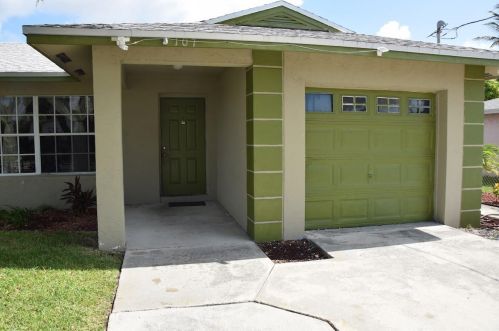 107 13th Ave, Boynton Beach, FL 33435-3124