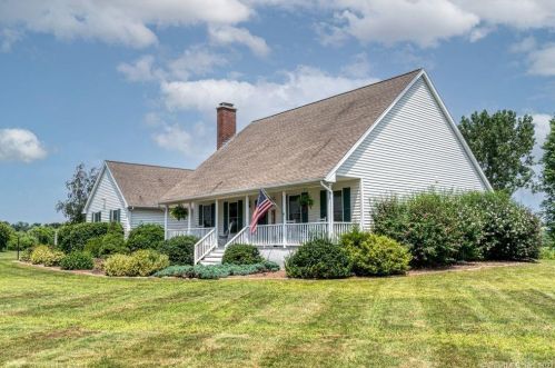 139 Melrose Rd, East Windsor, CT 06016-9617