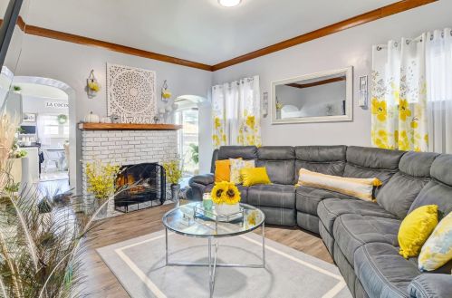 1045 Lyons St, Hammond IN  46320-2619 exterior