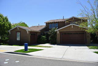 2985 Burnet Dr, Escondido, CA 92027-5264