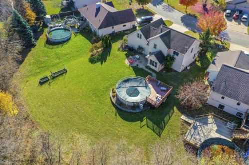 2922 Copper Mountain Ct, Green Bay WI  54313-3207 exterior