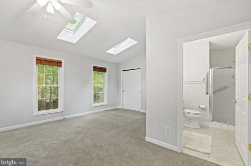 10809 Dayflower Ct, Herndon VA  20191-5109 exterior