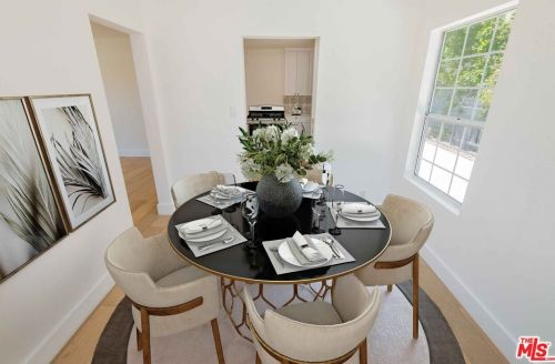 5143 Newcastle Ave, Van Nuys CA  91316-3512 exterior