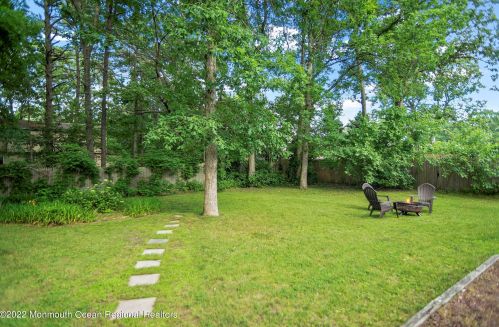 345 Princeton Ave, Berkeley Township NJ  08721-2321 exterior