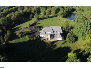 52 Chapman Rd, Gardenville, PA