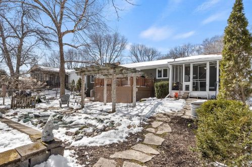 1605 Tarragon Dr, Madison WI  53716-1858 exterior