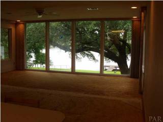 6005 Shore Dr, Pensacola, FL 32505-2035